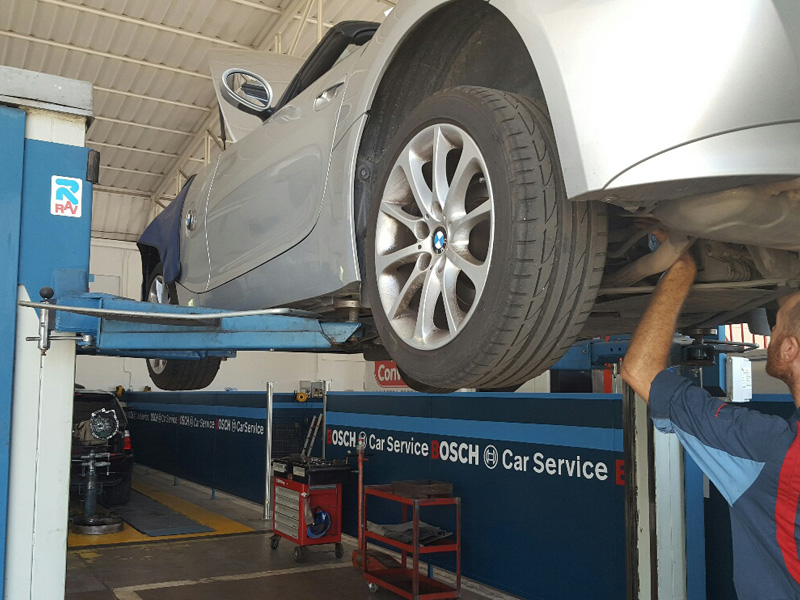 Officina meccanica